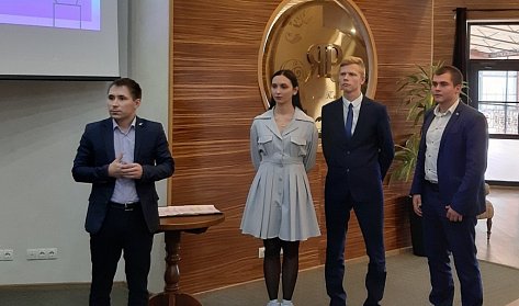Работу – выпускникам, работодателям – кадры